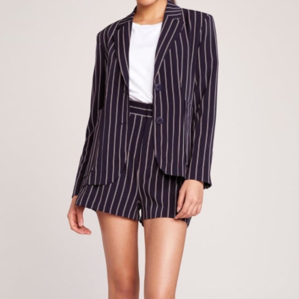 BB Dakota Blaze It Fitted Stripe Shorts Size 4